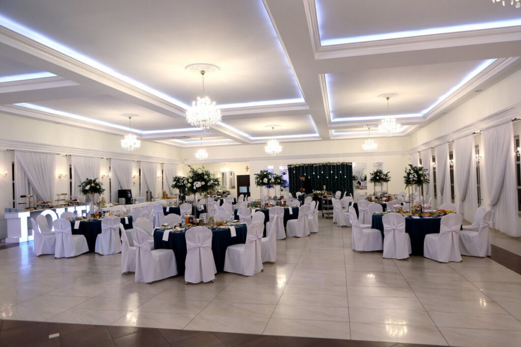 Pałac Wola Ducka Sala wewnątrz