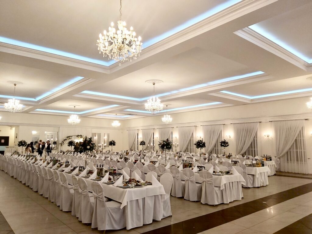 Pałac Wola Ducka Sala wewnątrz