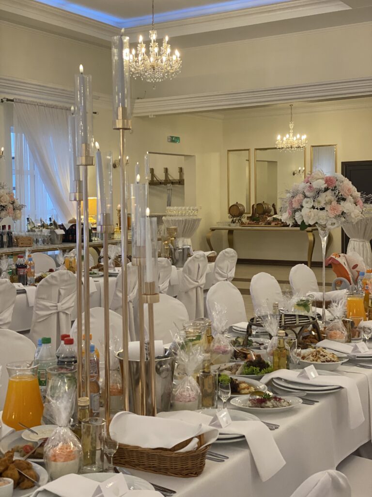 Pałac Wola Ducka Sala wewnątrz