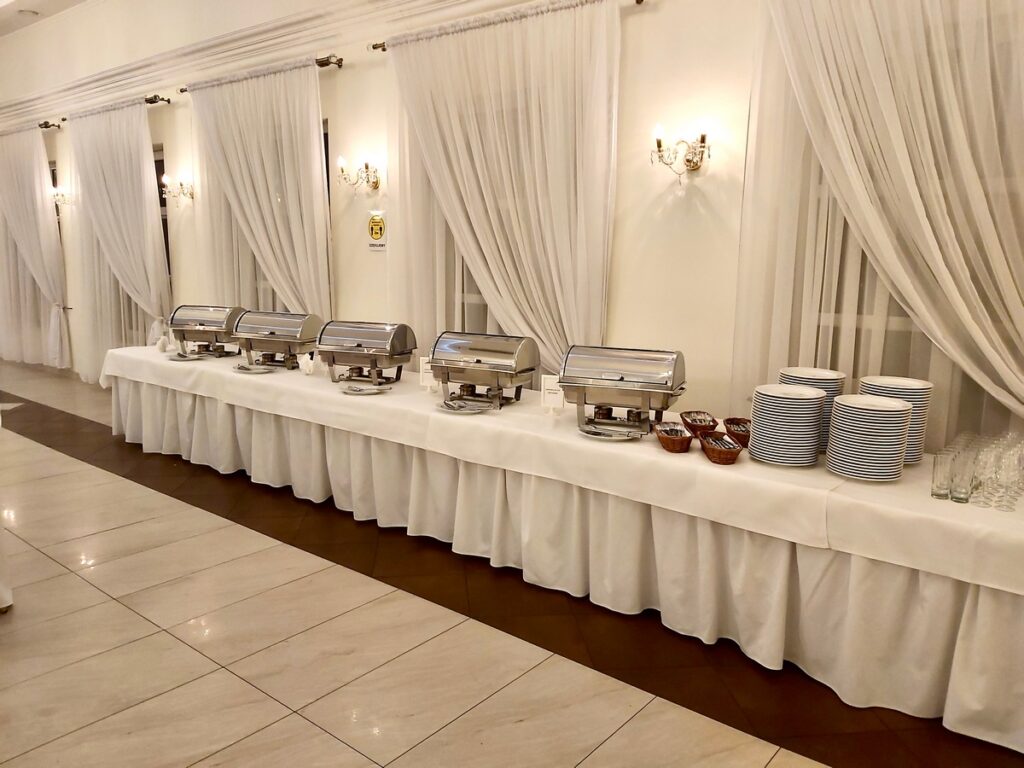 Pałac Wola Ducka Sala wewnątrz